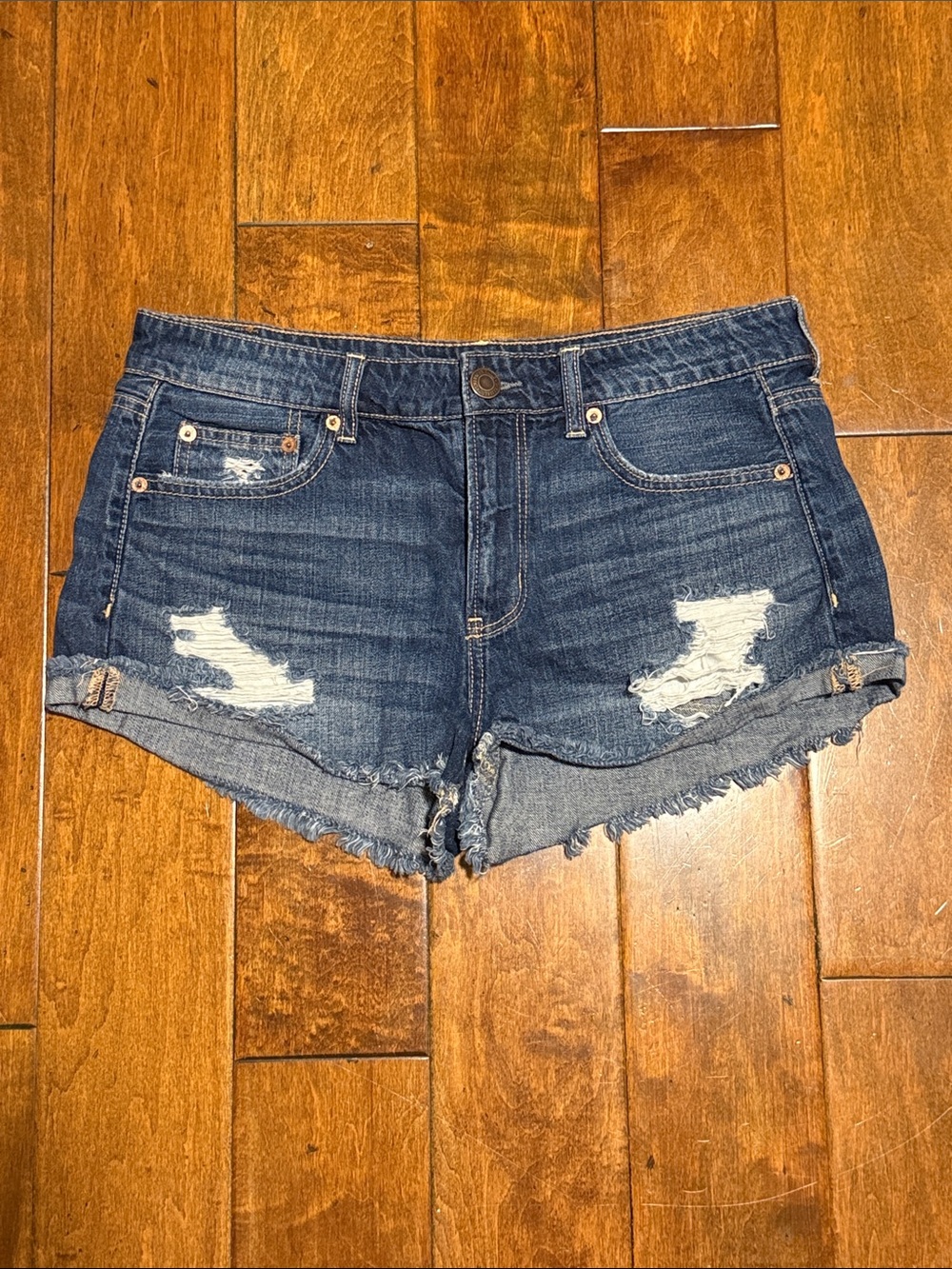 American Eagle Outfitters Tomgirl Shortie Distressed Denim Shorts Size 8